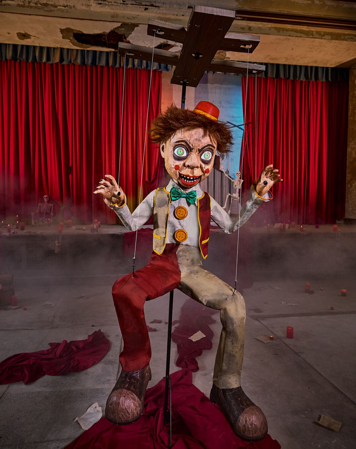 7 Ft 7 In Bobby Strings Animatronic