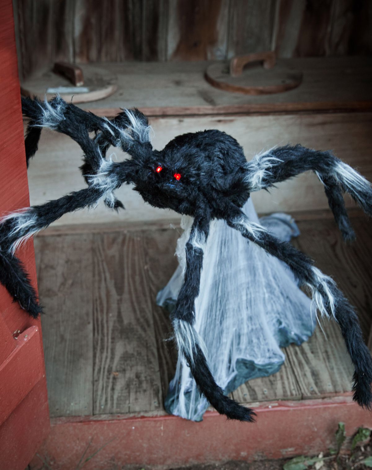 21 In LED Black Jumping Spider Animatronic
