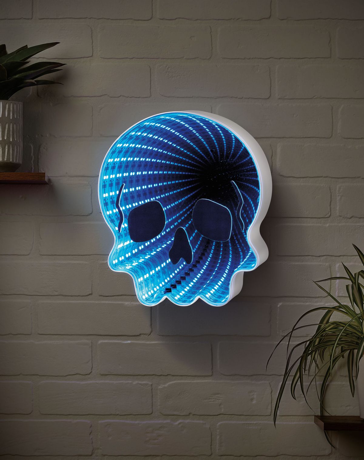 Light-Up Skull Infinity Mirror