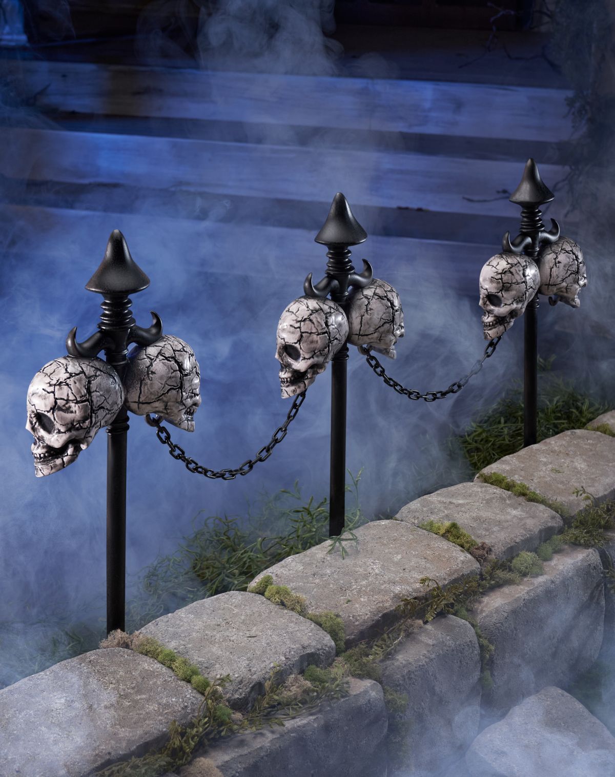 Skull Lawn Stakes
